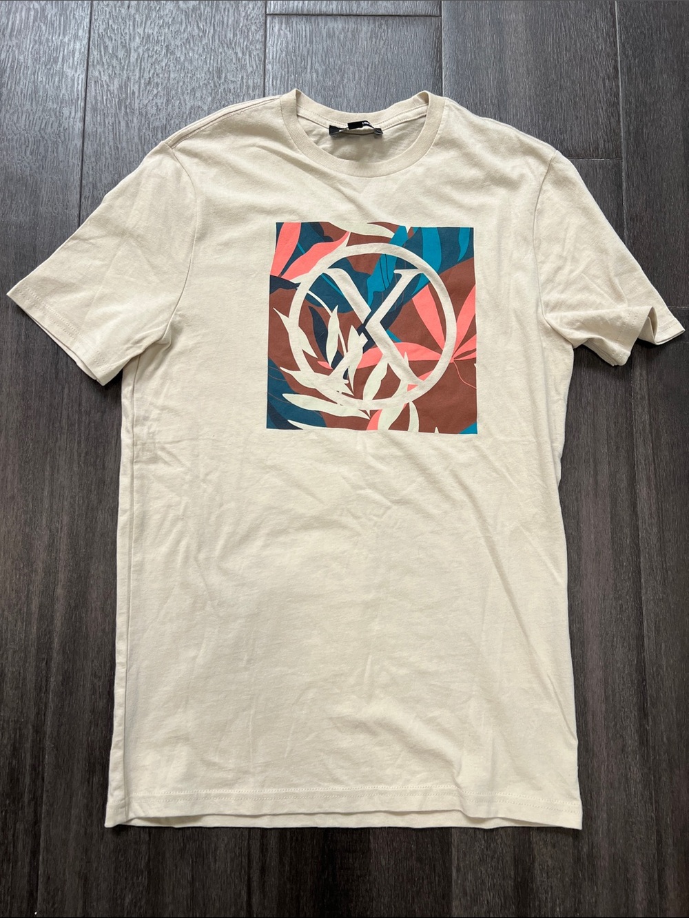 Express Cream Short Sleeve Tee with Multicolor Graphic